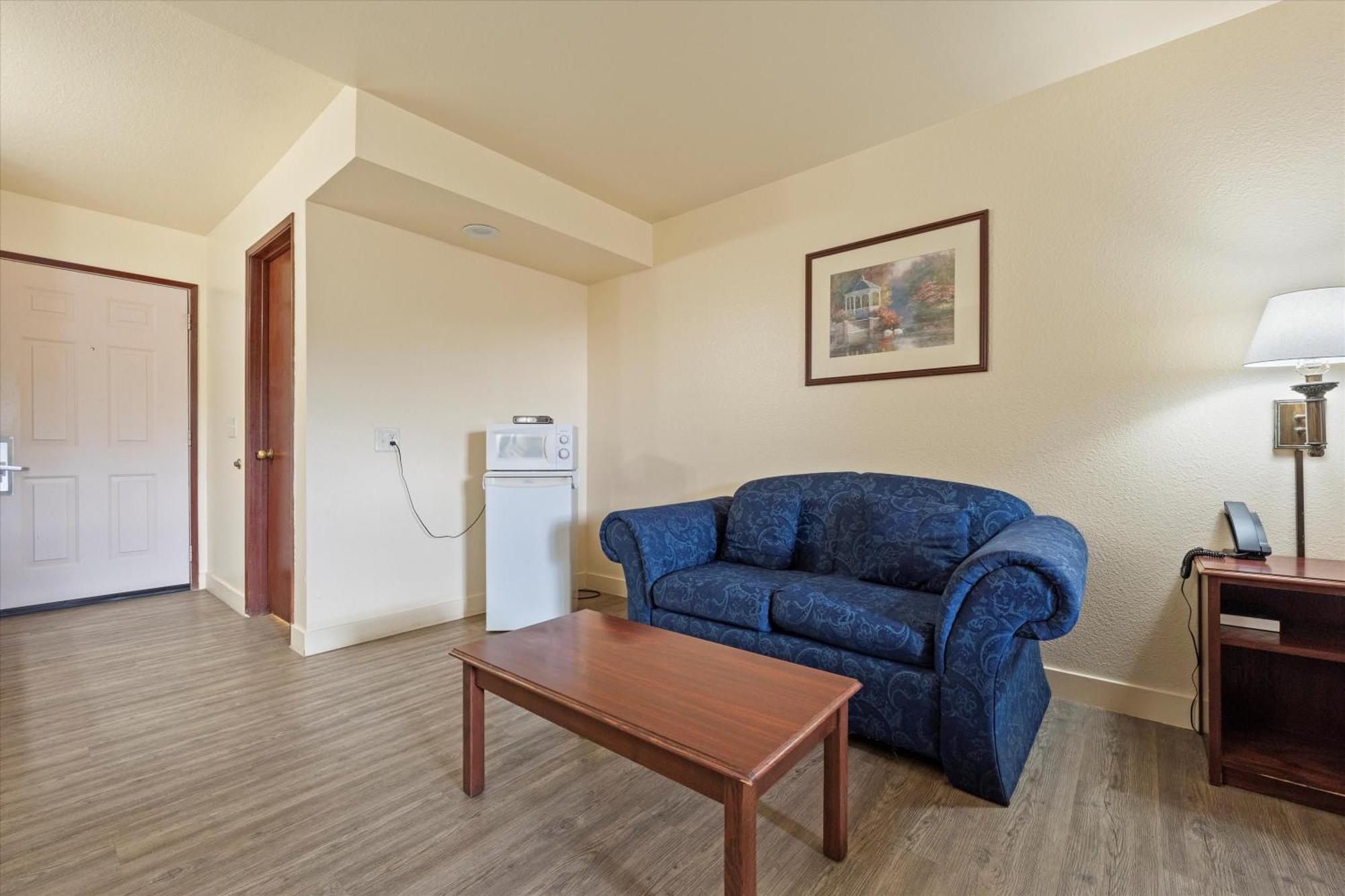 Quincy Inn And Suites Kültér fotó