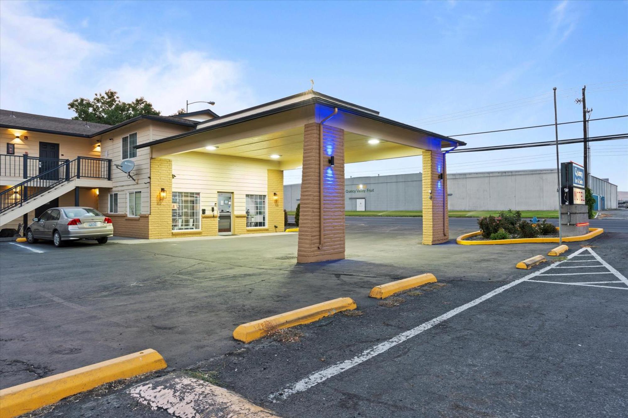 Quincy Inn And Suites Kültér fotó