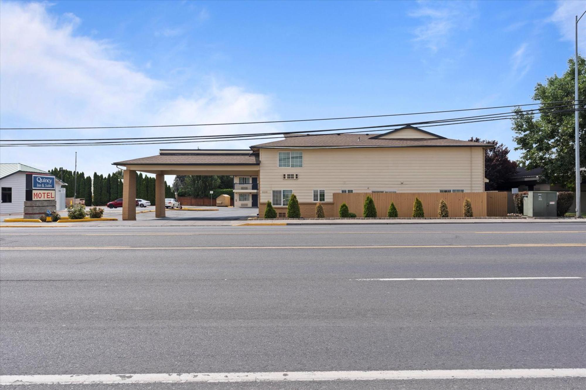 Quincy Inn And Suites Kültér fotó