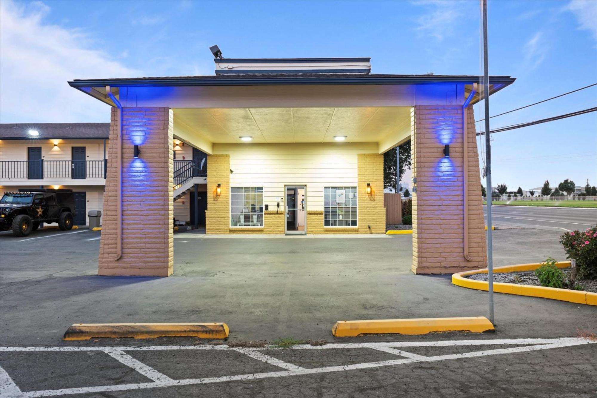 Quincy Inn And Suites Kültér fotó