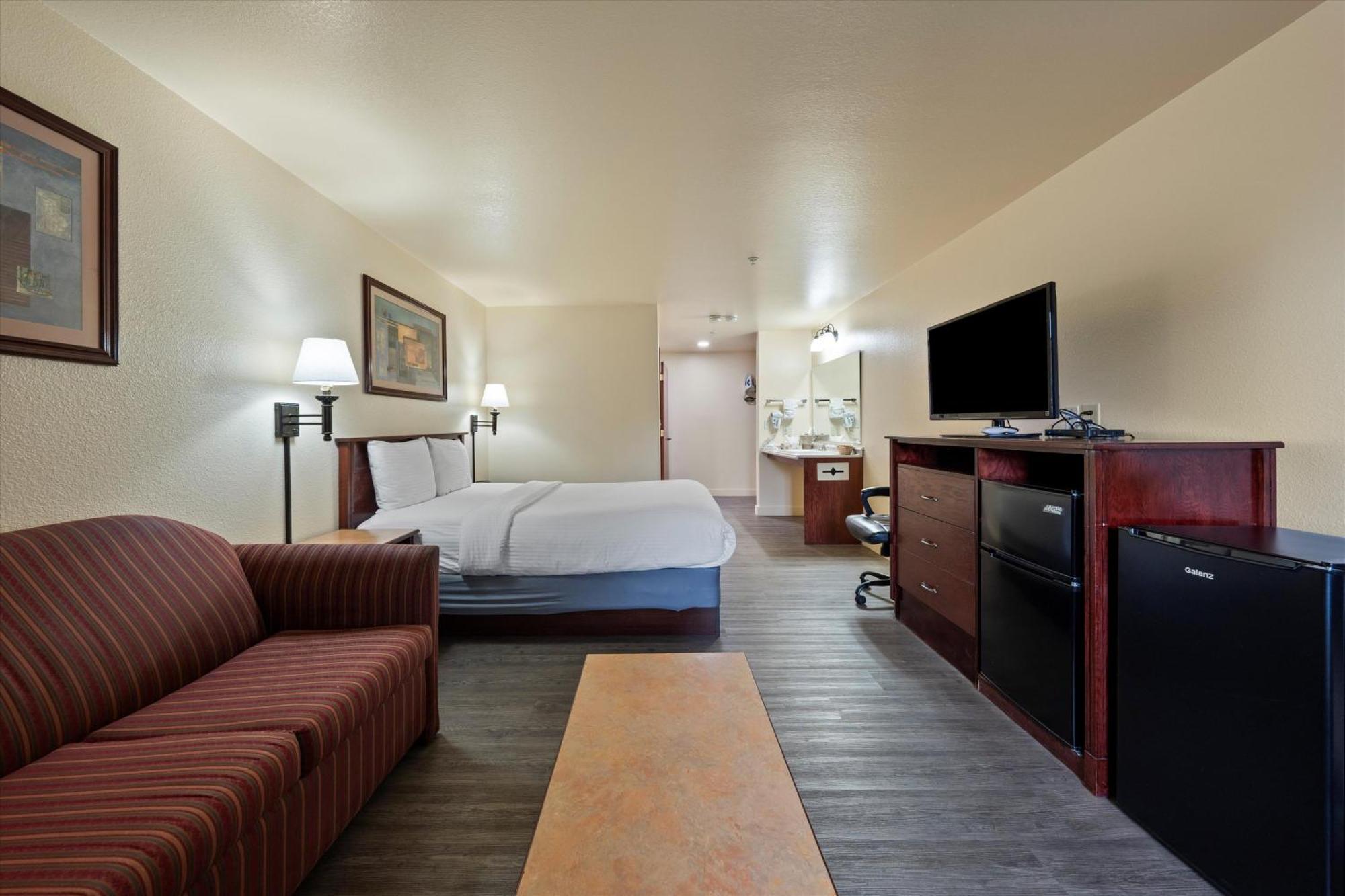 Quincy Inn And Suites Kültér fotó