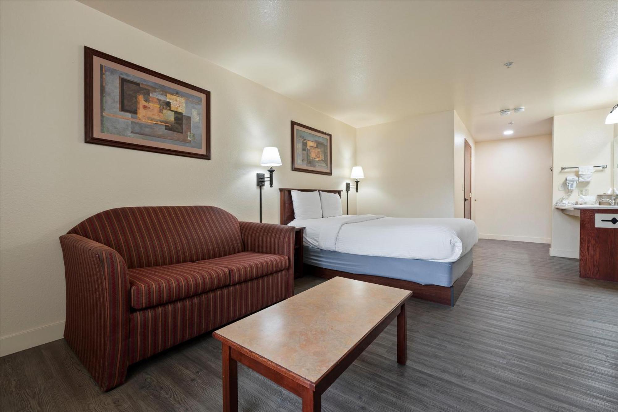 Quincy Inn And Suites Kültér fotó