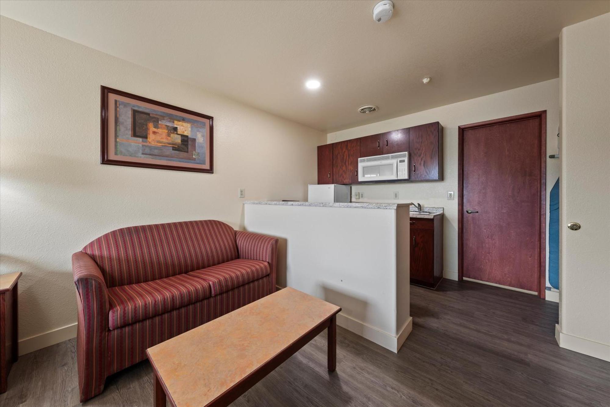 Quincy Inn And Suites Kültér fotó