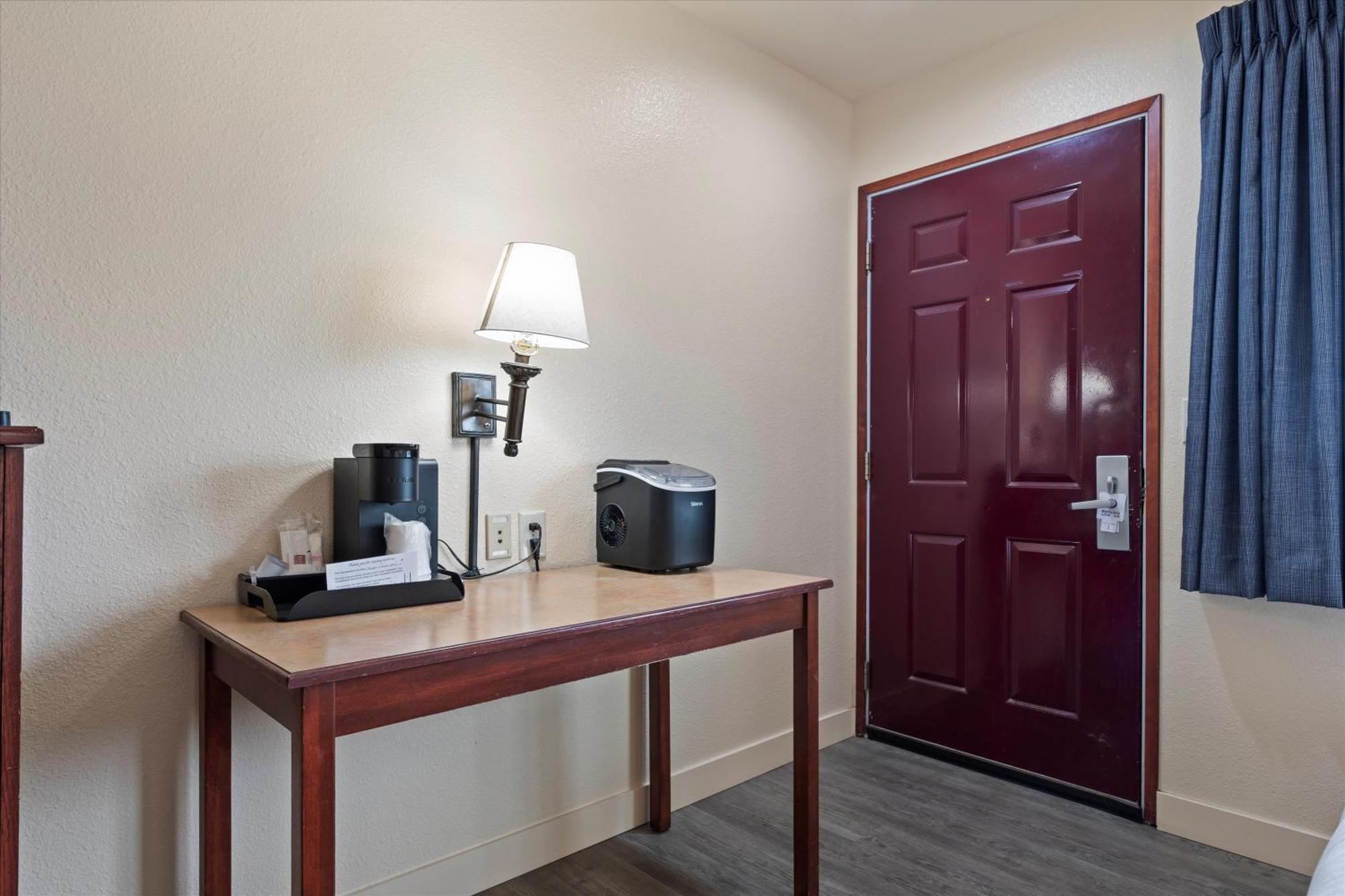Quincy Inn And Suites Kültér fotó