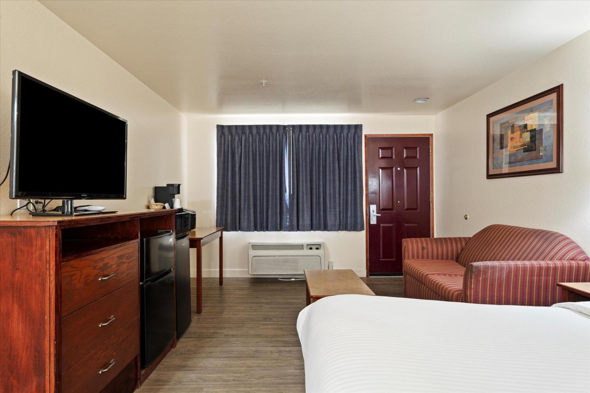 Quincy Inn And Suites Kültér fotó