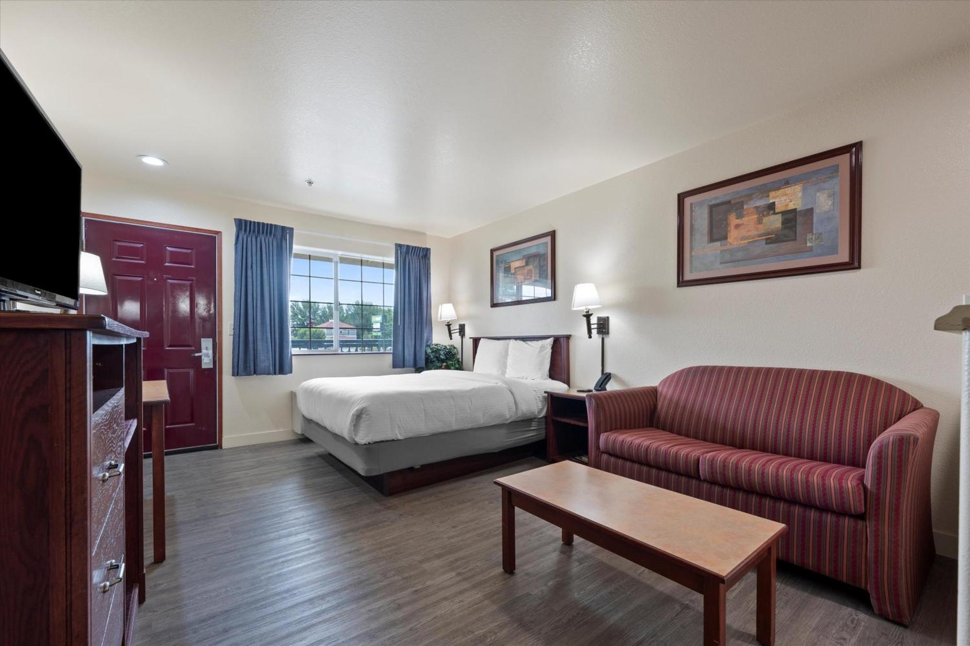 Quincy Inn And Suites Kültér fotó